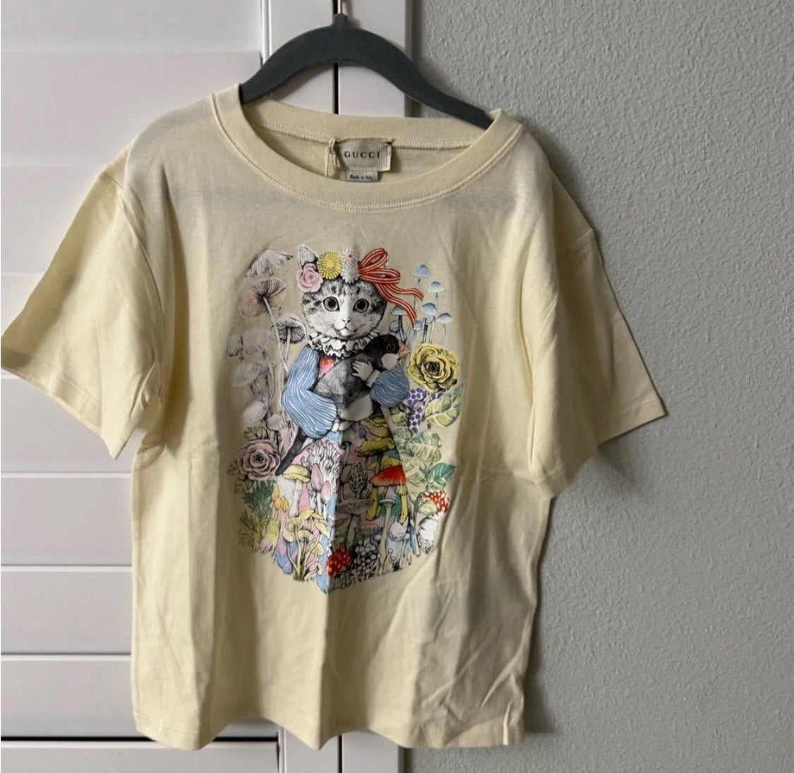 Brand new Gucci Cream Short Sleeve Tee kids size 5