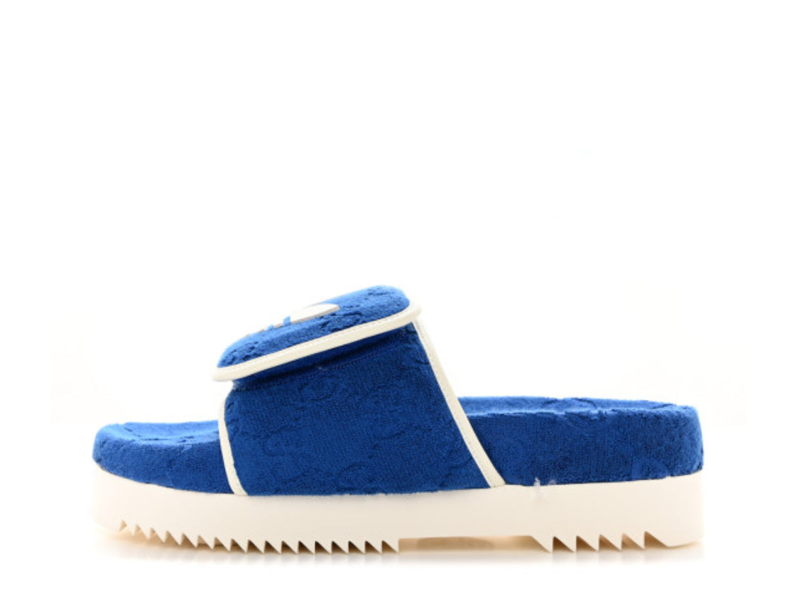 GUCCI 
X ADIDAS Terry Cloth GG