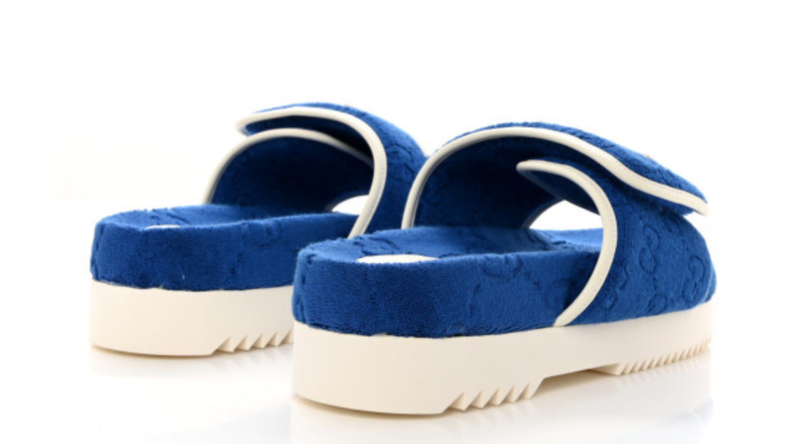 GUCCI 
X ADIDAS Terry Cloth GG