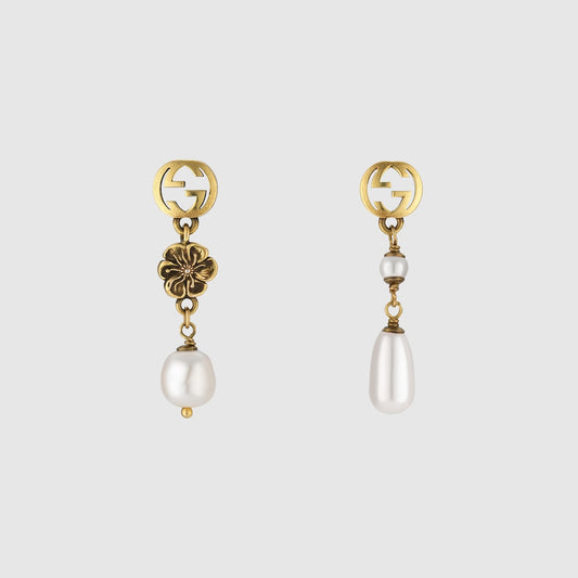 GUCCI INTERLOCKING FLOWER PEARL EARRINGS