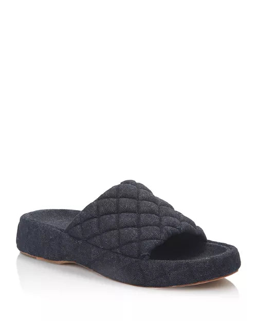 Bottega Veneta
Women's Padded Flat Sandals size~ 7