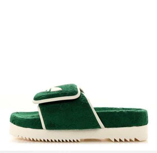 GUCCI 
X ADIDAS Terry Cloth GG