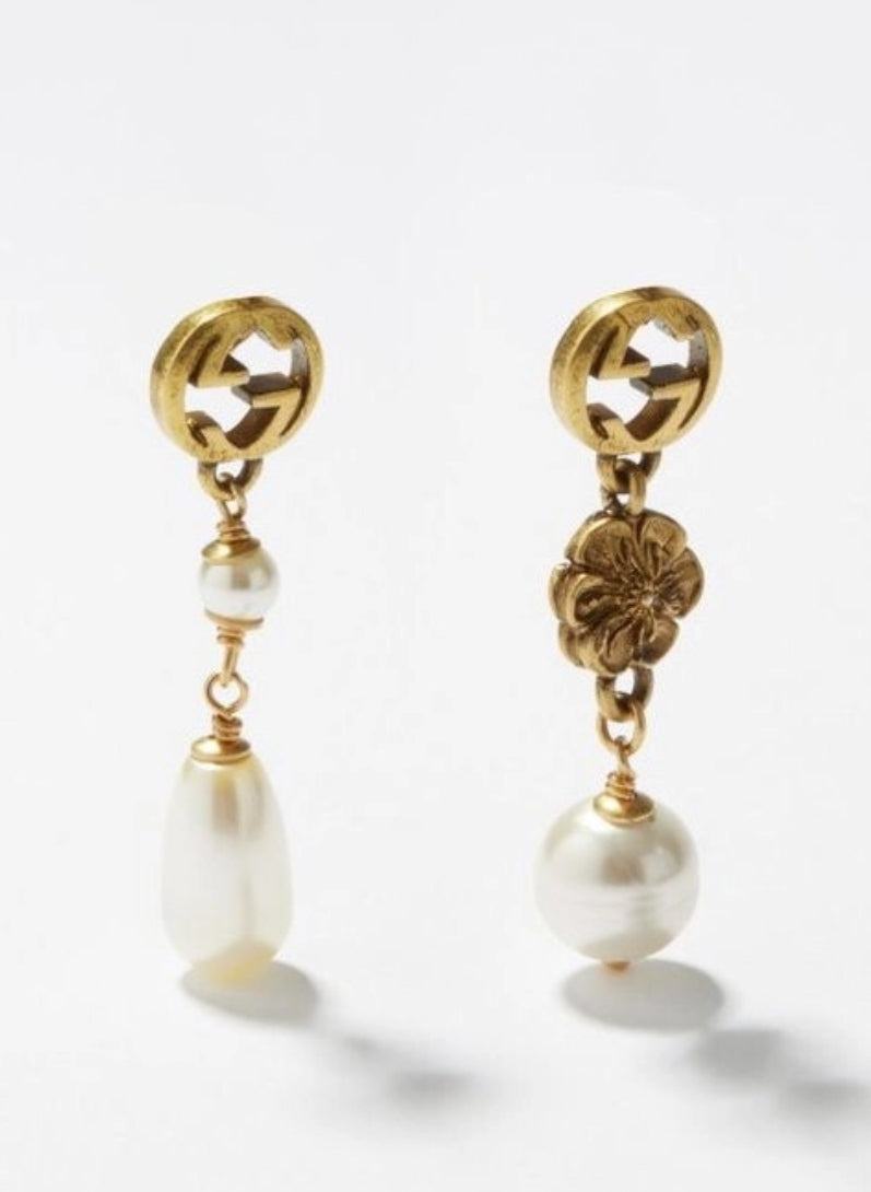 GUCCI INTERLOCKING FLOWER PEARL EARRINGS