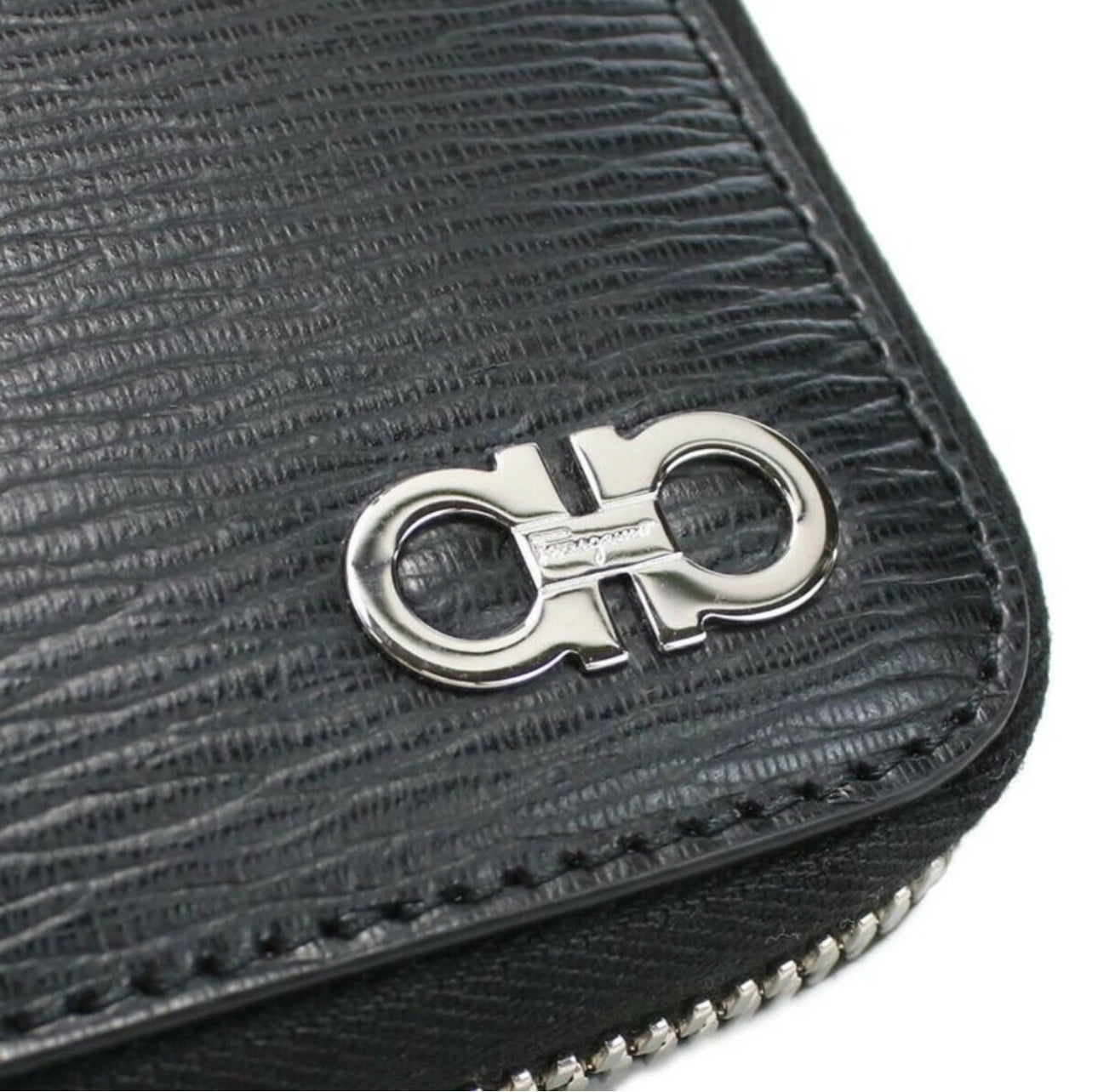 Salvatore Ferragamo Travel Wallet Zipper Nero-Red Limited Edition