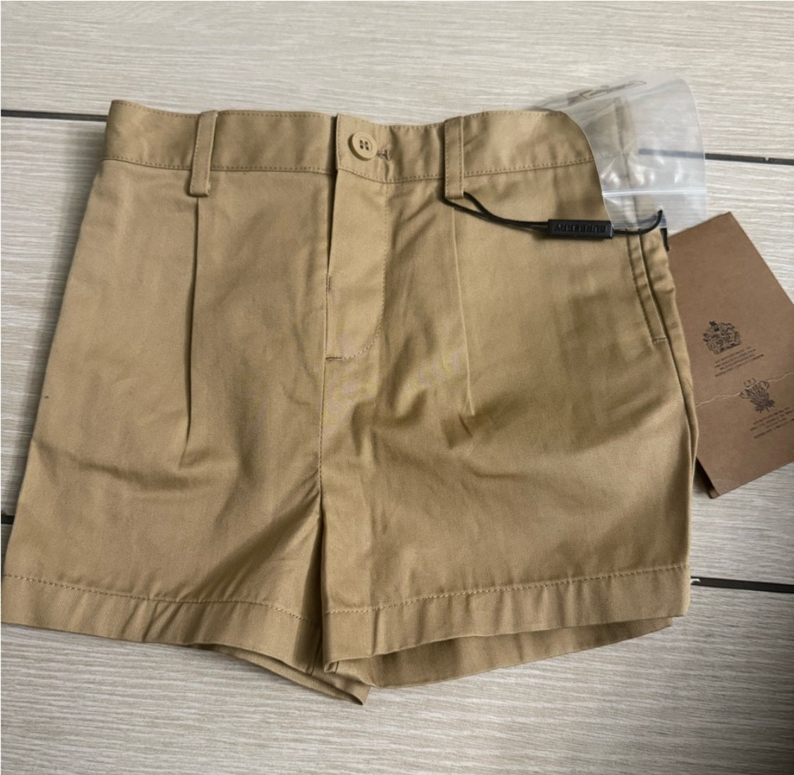 Brand new kids Burberry kids shorts size 2