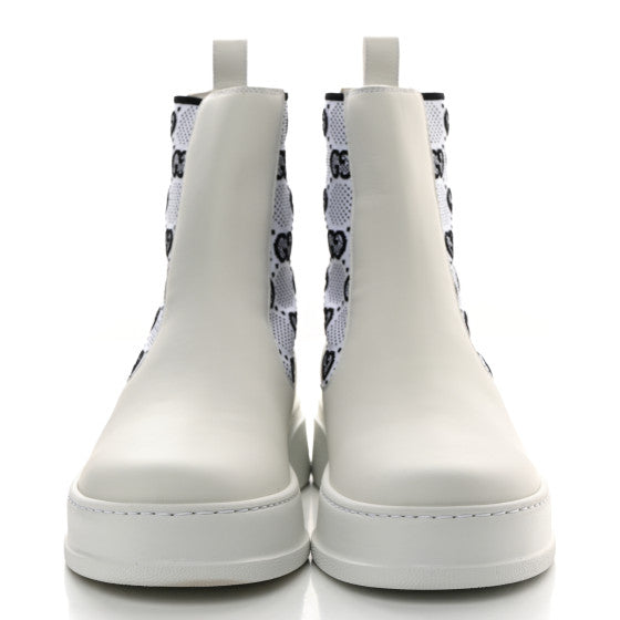 Gucci GG Supreme chelsea boots women’s ~ Size 11