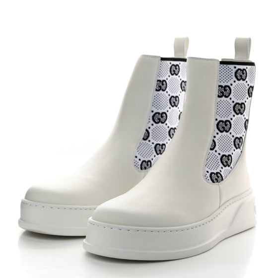 Gucci GG Supreme chelsea boots women’s ~ Size 11