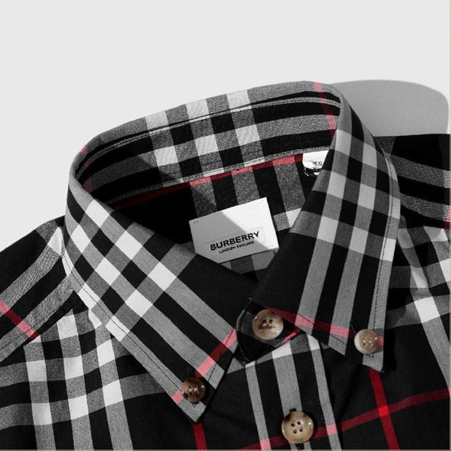 Burberry
Long Sleeve Check Cotton Shirt Mens  ~ Size M