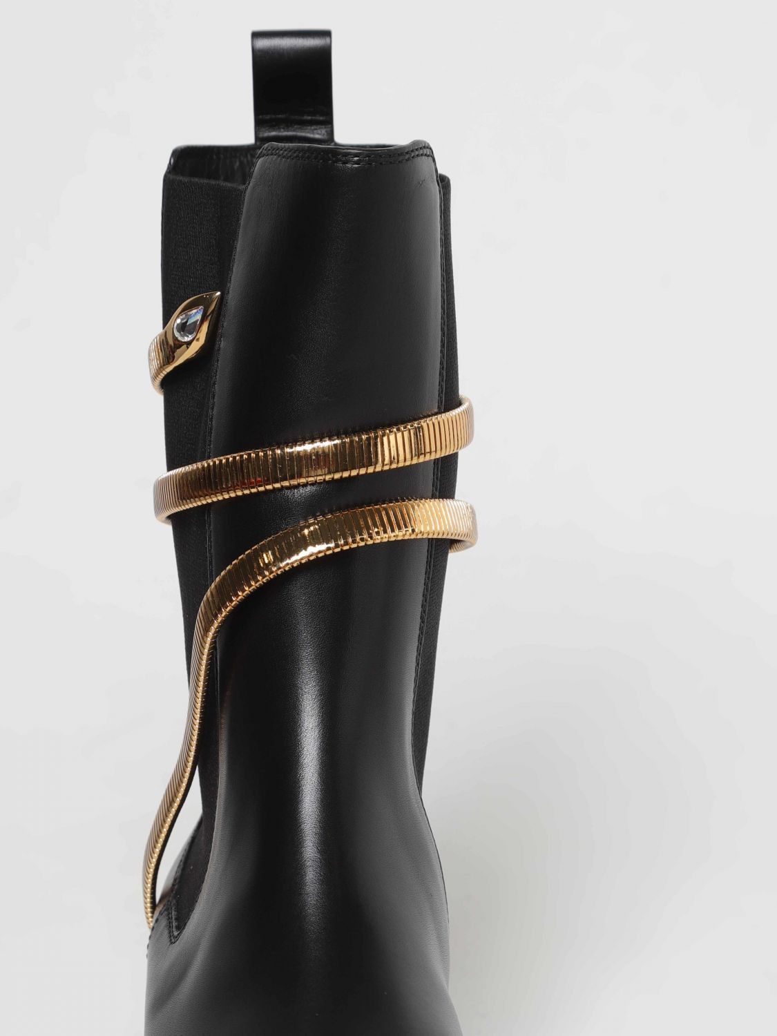 RENÉ CAOVILLA
Embellished leather Chelsea boots size 10