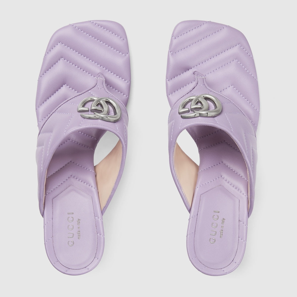 GUCCI
Women's Double G thong sandal ~ size 10